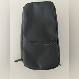 Nomadic Toiletry Bag 2.0 Size Regular Black Like New
